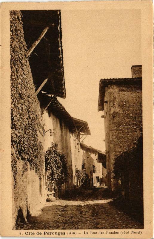 Carte postale ancienne Perouges La Rue des Rondes à Pérouges