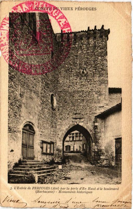 Carte postale ancienne Perouges L'Entrée de Perouges par la porte d'En Haut à Pérouges