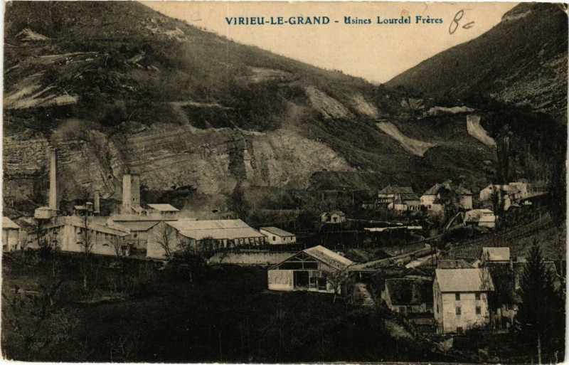 Carte postale ancienne Virieu-le-Grand Usines a Chaux Lourdel freres à Virieu-le-Grand