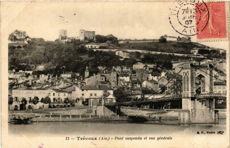 Carte postale ancienne Trevoux Pont suspendu et Vue générale à Trévoux