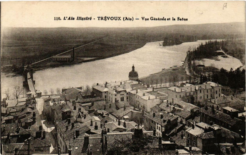 Carte postale ancienne Trevoux Vue générale et la Saone L'Ain illustré à Trévoux