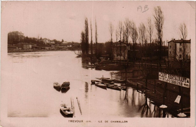 Carte postale ancienne Trevoux à Trévoux