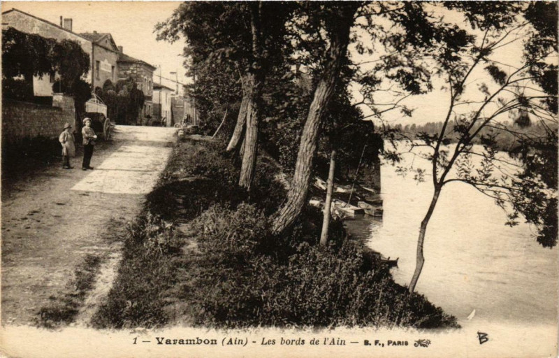 Carte postale ancienne Varambon Les bords de l'Ain à Varambon