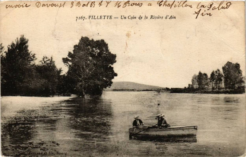 Carte postale ancienne Villette Un Coin de la Riviere d'Ain