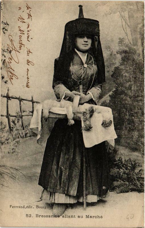 Carte postale ancienne Bressanne allant au Marché