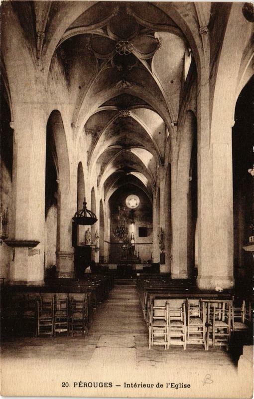 Carte postale ancienne Perouges Intérieur de l'Eglise à Pérouges