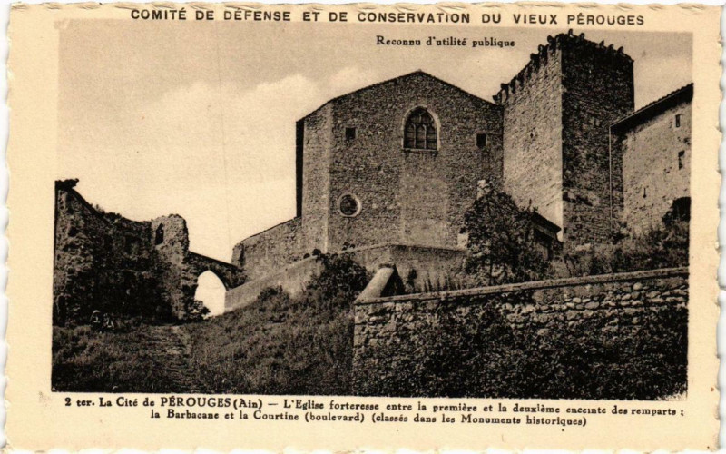 Carte postale ancienne Perouges L'Eglise forteresse entre la premiere à Pérouges