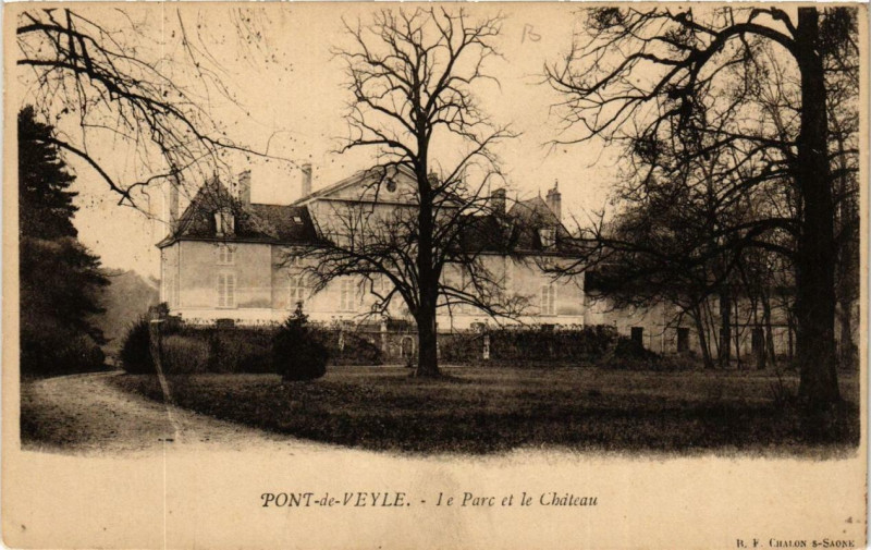 Carte postale ancienne Pont-de-Veyle Le Parc et le Chateau à Pont-de-Veyle