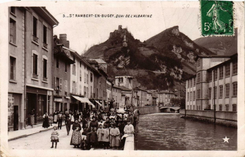 Carte postale ancienne Saint-Rambert-en-Bugey Quai de l'Albarine à Saint-Rambert-en-Bugey