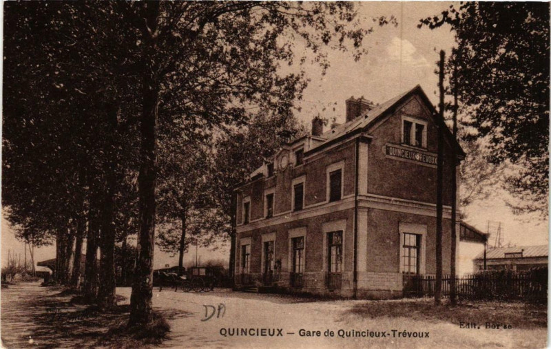 Carte postale ancienne QUINCIEux Gare de QUINCIEux-Trévoux à Trévoux
