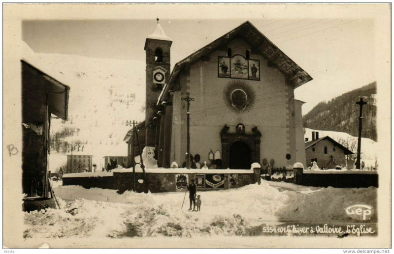 Carte postale ancienne L'hiver a Valloire L'Eglise à Valloire