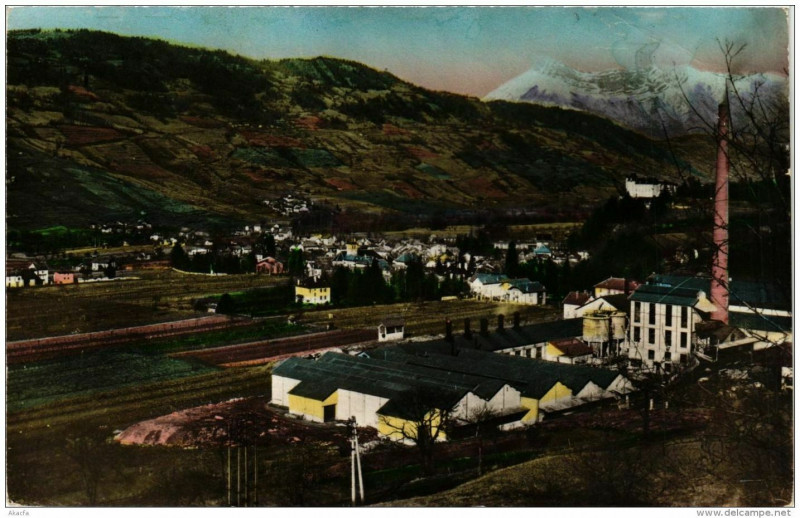 Carte postale ancienne La Rochette Vue generale prise de la route d'Arvillard à Arvillard