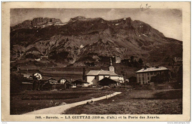 Carte postale ancienne La Giettaz et la Porte des Aravis à La Giettaz