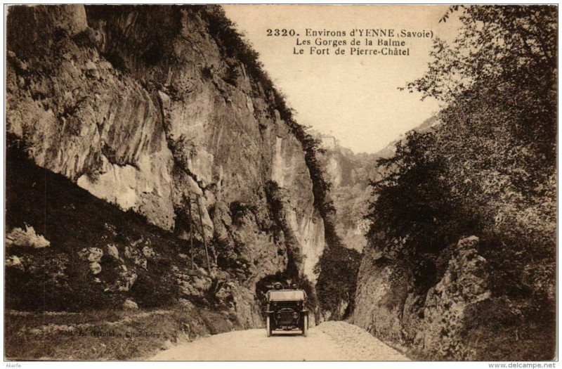Carte postale ancienne Env. de Yenne Les Gorges de la Balme à Yenne