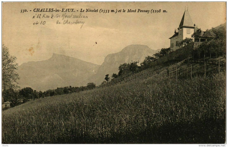 Carte postale ancienne Challes-les-Eaux Le Nivolet et le Mont Pennay à Challes-les-Eaux