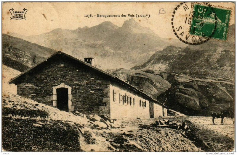 Carte postale ancienne Baraquements des Veis