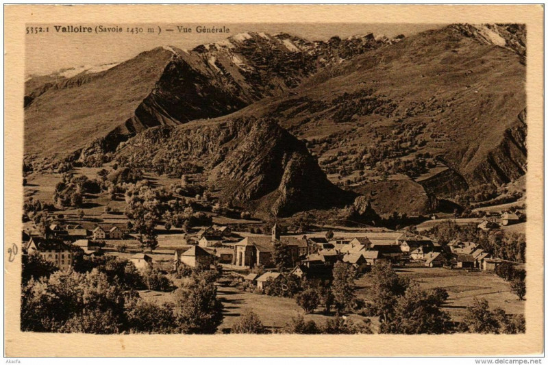 Carte postale ancienne Valloire Vue generale à Valloire