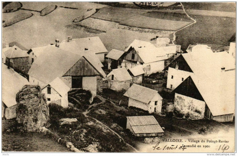 Carte postale ancienne Valloire Village du Poingt-Ravier à Valloire