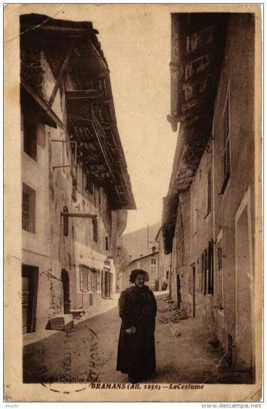 Carte postale ancienne Bramans Le Costume