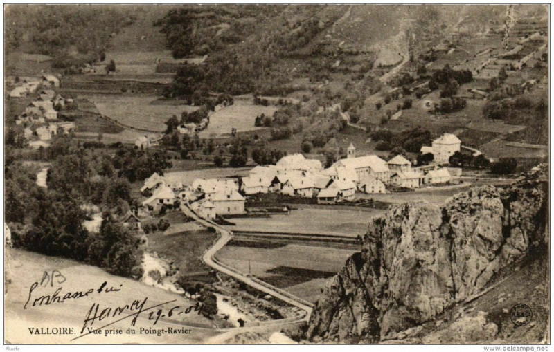 Carte postale ancienne Valloire Vue prise du Poingt-Ravier à Valloire