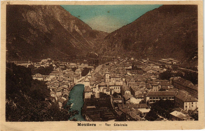 Carte postale ancienne Moutiers - Vue generale à Moûtiers