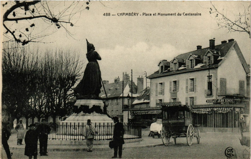 Carte postale ancienne Chambery - Place et Monument du Centenaire à Chambéry