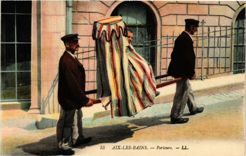 Carte postale ancienne Aix-les-Bains - Porteurs à Aix-les-Bains