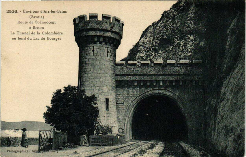 Carte postale ancienne Env. d'Aix-les-Bains Route de Saint-Innocent à Aix-les-Bains