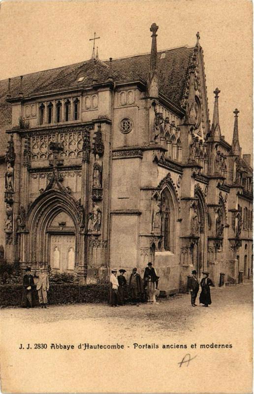 Carte postale ancienne Abbaye d'Hautecombe Portails anciens et modernes