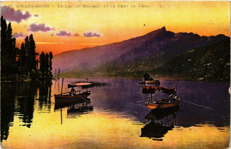 Carte postale ancienne Aix-les-Bains Le Lac du Bourget et la Dent du Chat à Aix-les-Bains