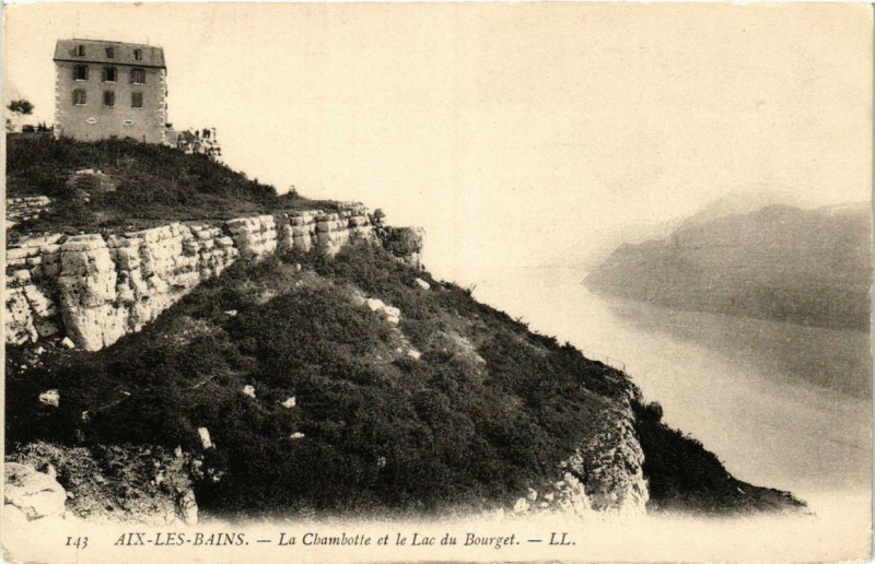 Carte postale ancienne Aix-les-Bains La Chambotte et le Lac du Bourget à Aix-les-Bains