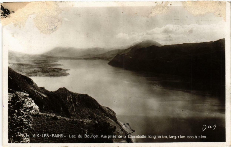 Carte postale ancienne Aix-les-Bains Lac du Bourget. Vue prise de la Chambotte à Aix-les-Bains