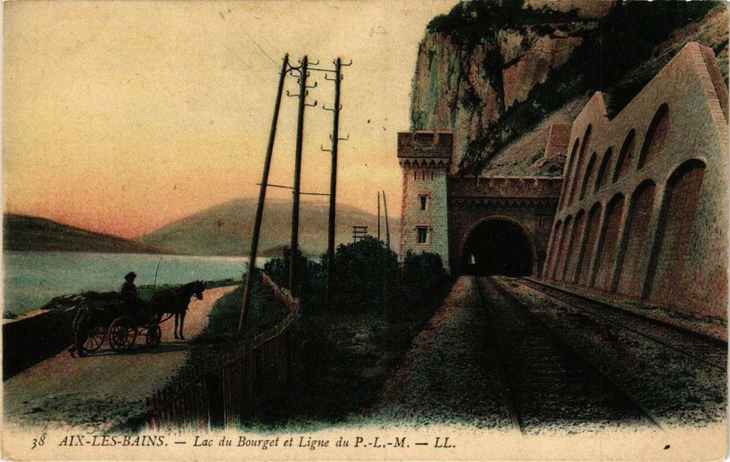 Carte postale ancienne Aix-les-Bains Lac du Bourget et Ligne du P.L.M à Entrelacs