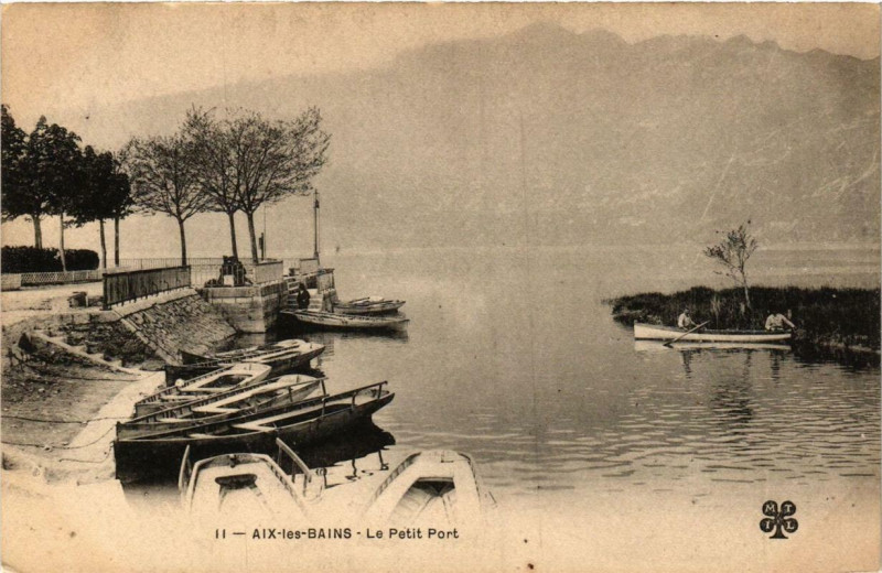 Carte postale ancienne Aix-les-Bains Le Petit Port à Aix-les-Bains