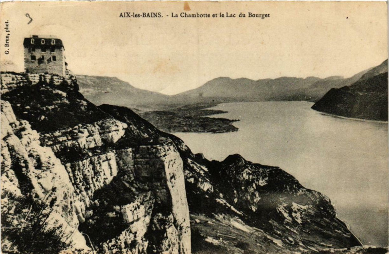 Carte postale ancienne Aix-les-Bains La Chambotte et le Lac du Bourget à Aix-les-Bains
