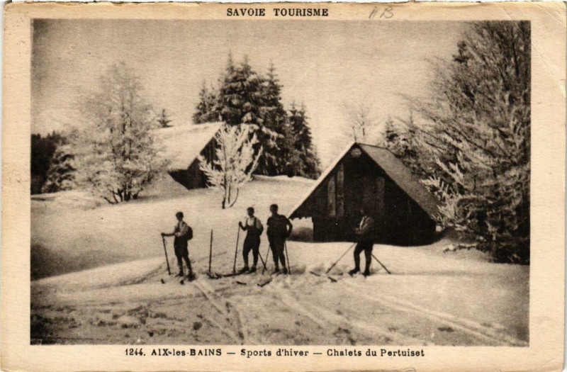Carte postale ancienne Aix-les-Bains Sports d'hiver Chalets du Pertuiset à Aix-les-Bains