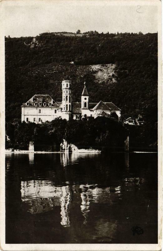 Carte postale ancienne Aix-les-Bains L'Abbaye d'Hautecombe à Aix-les-Bains