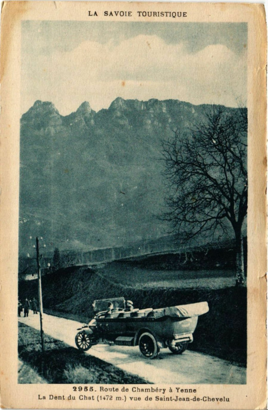 Carte postale ancienne Route de Chambery a Yenne - La Dent du Chat à Chambéry