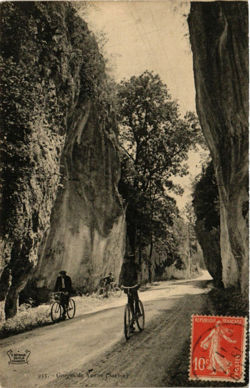 Carte postale ancienne Gorges de Yenne à Yenne