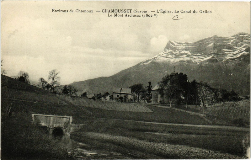Carte postale ancienne Env. de Chamoux - Chamousset - L'Eglise. Le Canal du à Chamousset