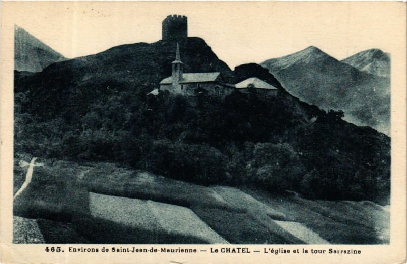 Carte postale ancienne Env. de Saint-Jean-de-Maurienne - Le Chatel - L'Eglise et la . à Saint-Jean-de-Maurienne