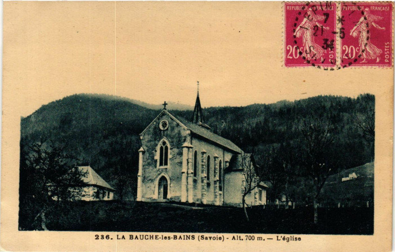Carte postale ancienne La Bauche-les-Bains - alt 700 m. - L'Eglise à La Bauche