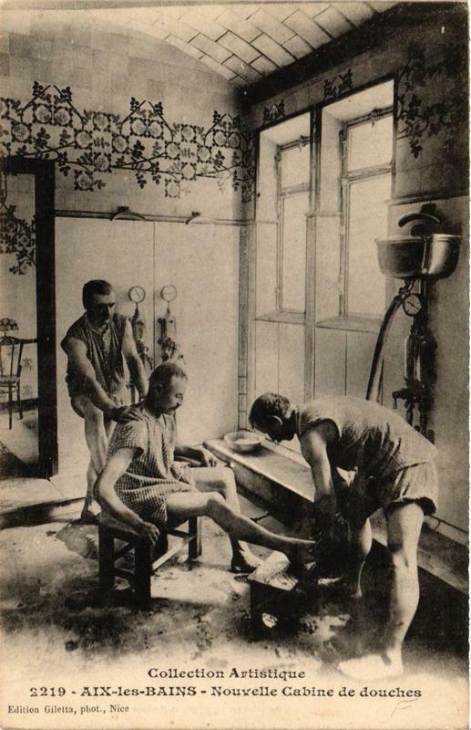 Carte postale ancienne Aix-les-Bains Nouvelle Cabine de Douches à Aix-les-Bains