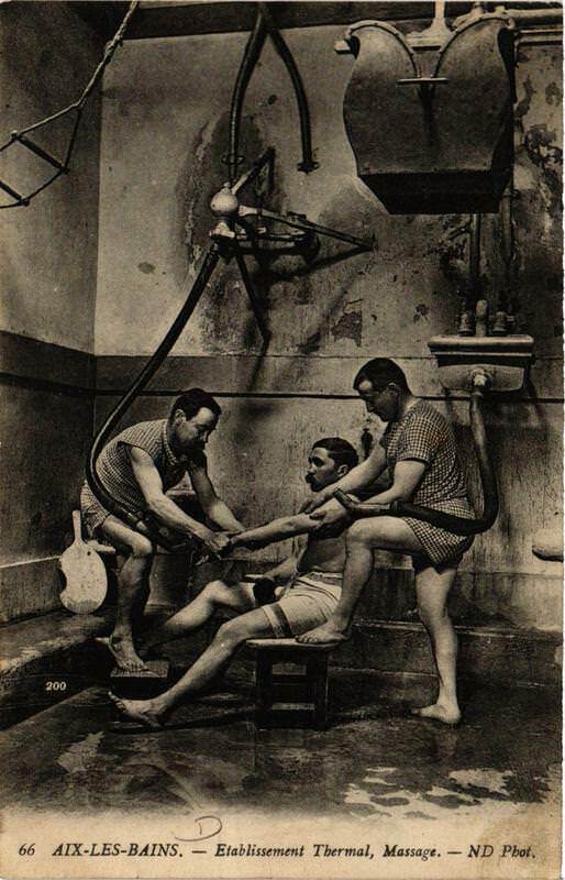 Carte postale ancienne Aix-les-Bains Etabl. Thermal Massage à Aix-les-Bains