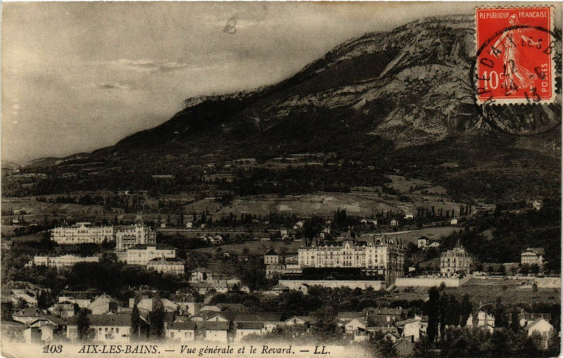 Carte postale ancienne Aix-les-Bains - Vue générale et le Revard à Aix-les-Bains