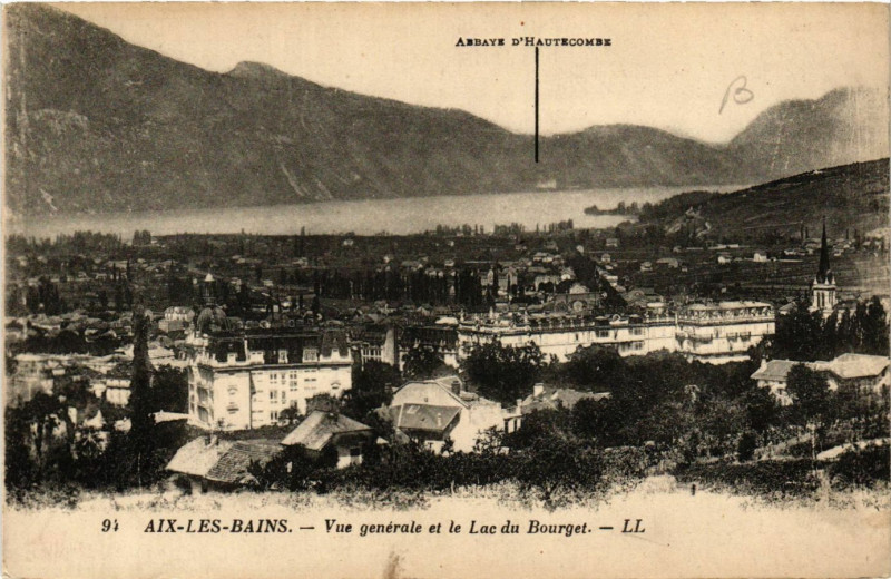 Carte postale ancienne Aix-les-Bains - Vue générale et le Lac du Bourget à Aix-les-Bains