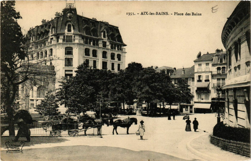 Carte postale ancienne Aix-les-Bains - Place des Bains à Aix-les-Bains
