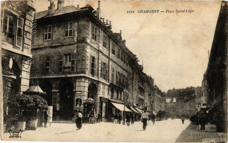 Carte postale ancienne Chambery - Place Saint-Leger à Chambéry