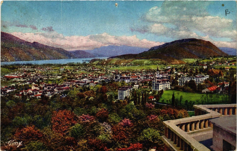 Carte postale ancienne Aix-les-Bains - Vue panoramique - Le Corsuet et le Lac du Bourget à Aix-les-Bains