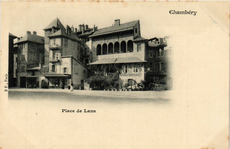 Carte postale ancienne Chambery - Place de Lans à Chambéry